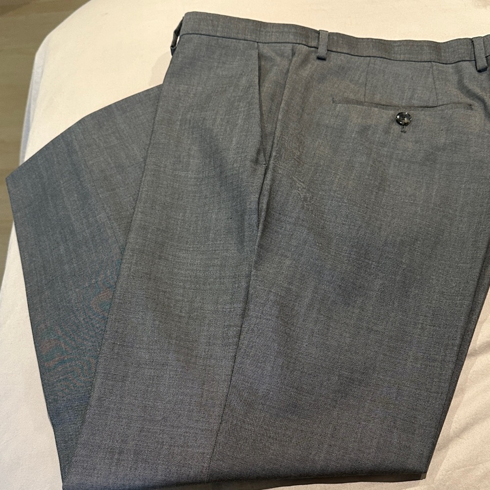 Hugo Boss Black Flat Front Trousers Sz 34R